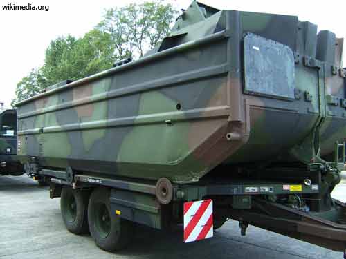 M-Boot 3 auf Transportanhänger FSB
