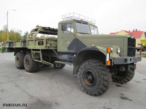 Teppichfahrzeug der finnischen Armee auf KrAZ 255