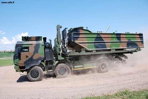 Bugsierboot Vedette F2 auf Lkw